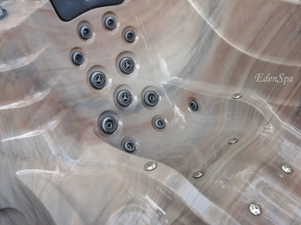 jacuzzi canadien 2 places bouches-du-rhone