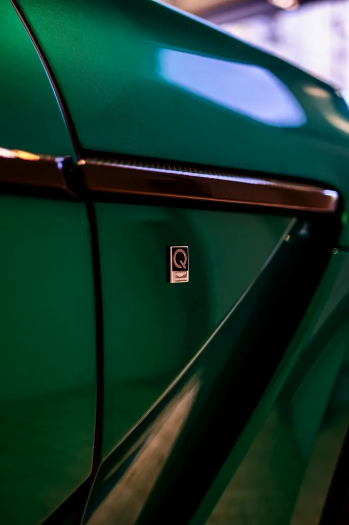 traitement céramique Lyon Aston Martin DBX 707 AMR 