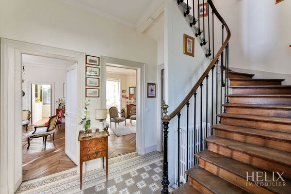 Demeure de prestige dans le centre ville de  Saint Germain En Laye