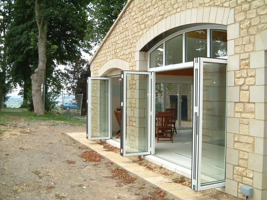 Parois repliables en verre à Salon-de-Provence