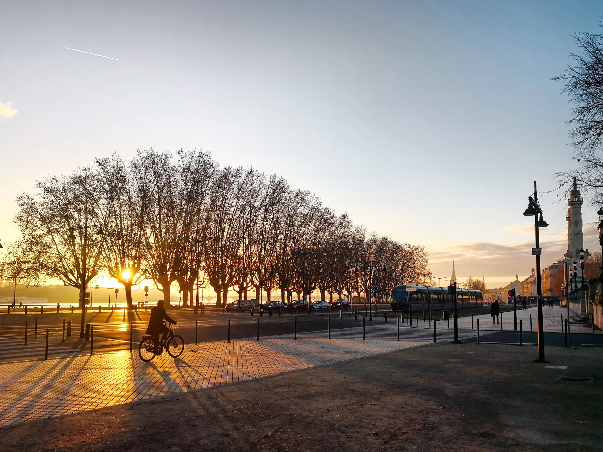 L'Agence Sylvie Blanc Immobilier Bordeaux propose un accompagnement sur mesure dans votre projet immobilier bordelais et ses alentours