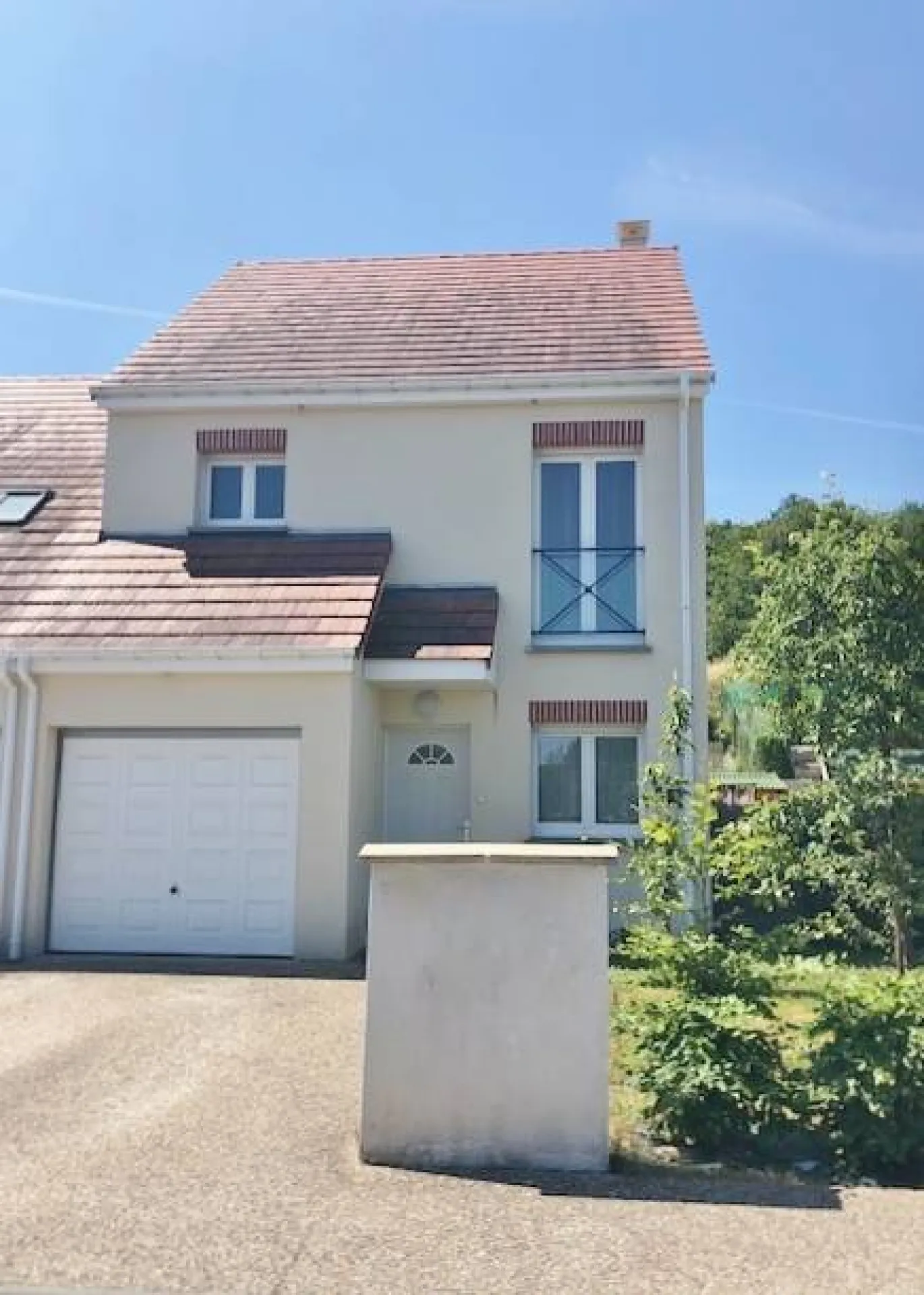 Où trouver à acheter pavillon 3 chambres proche commerces et écoles à st pierre lès elbeuf 76