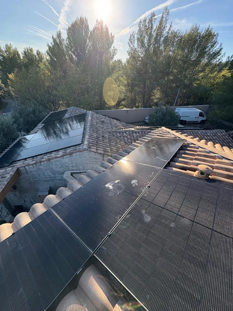 Contactez PESS pour une étude offerte et personnalisée de votre projet solaire à Aubagne 