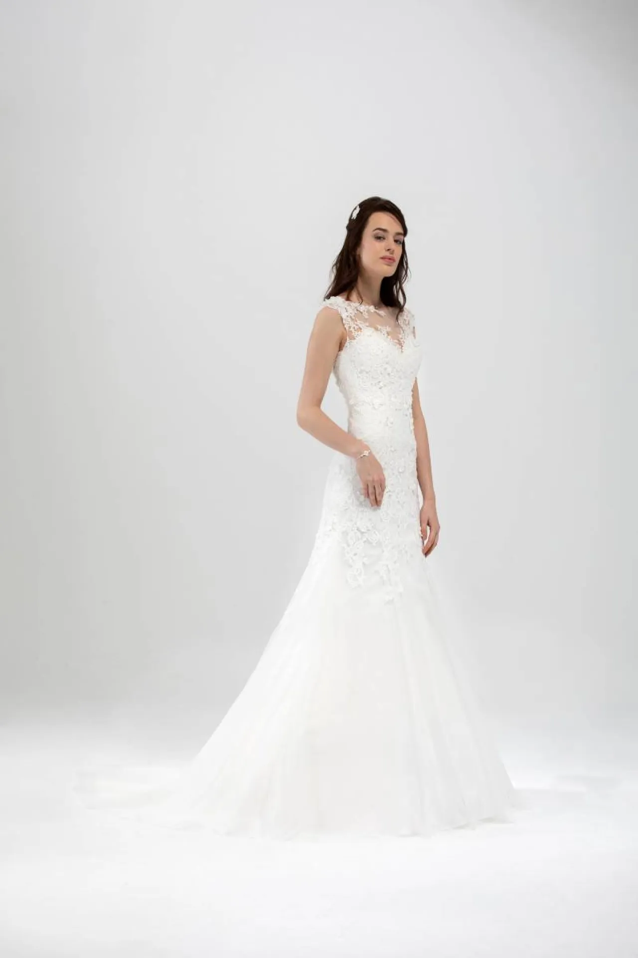 boutique de robe de mariée sexy glamour Marseille près d'Aubagne