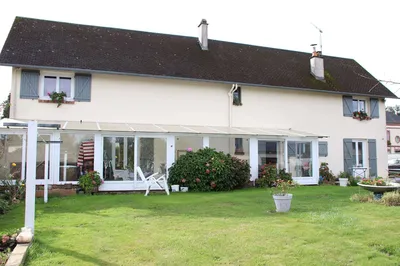 A acheter demeure de caractère avec dépendance proche Cormeilles 27260