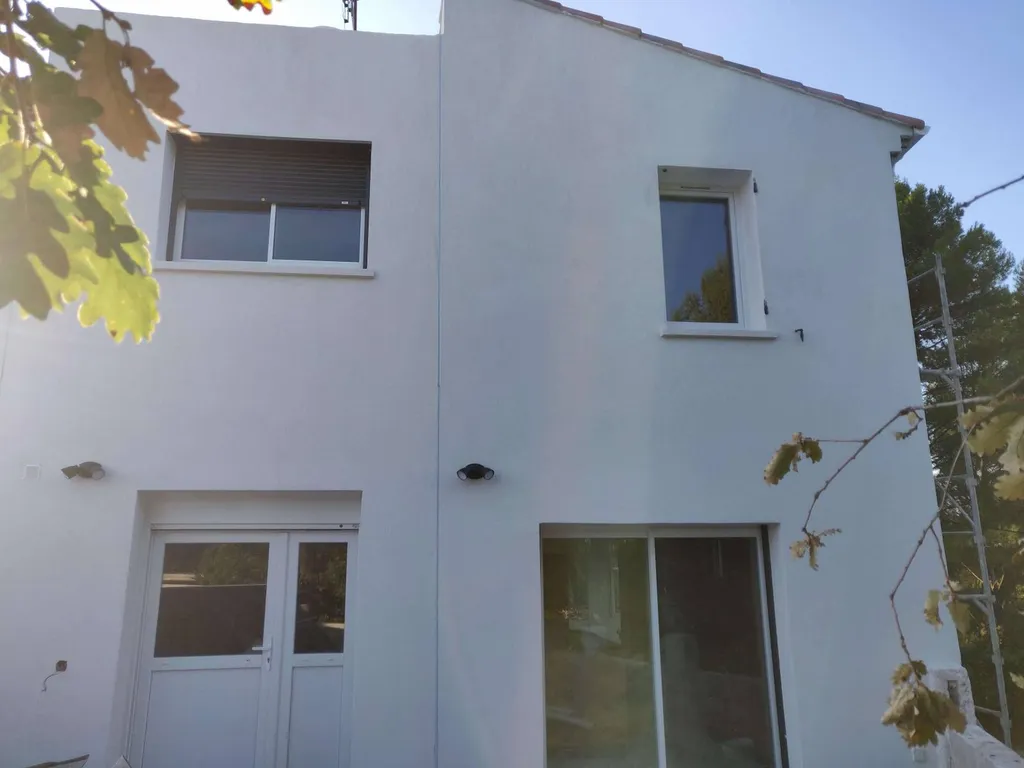 Cabinet d'architecture pour aménagement maison sur Aix-En-Provence avec traitement façade avec conception sur mesure