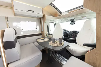 SALON CAMPING CAR