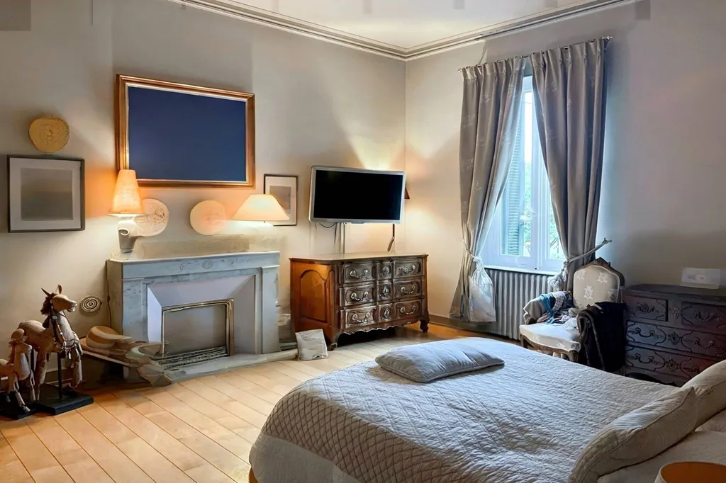 Carpentras - Maison de maitre XVIIIᵉ avec jardin et piscine au coeur de ville