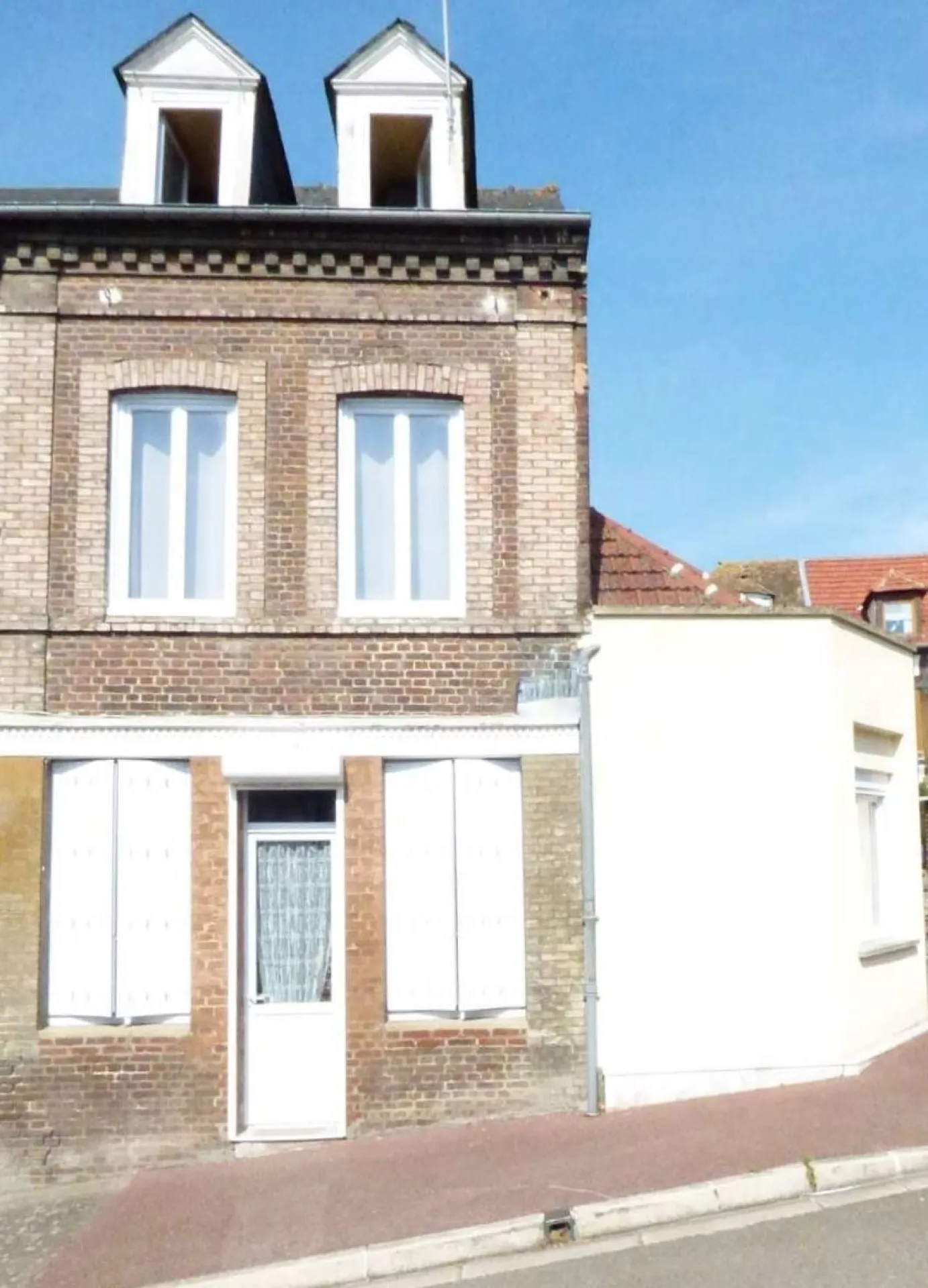 Où trouver à acheter maison à étage proche commerces et écoles à st aubin lès elbeuf 76410