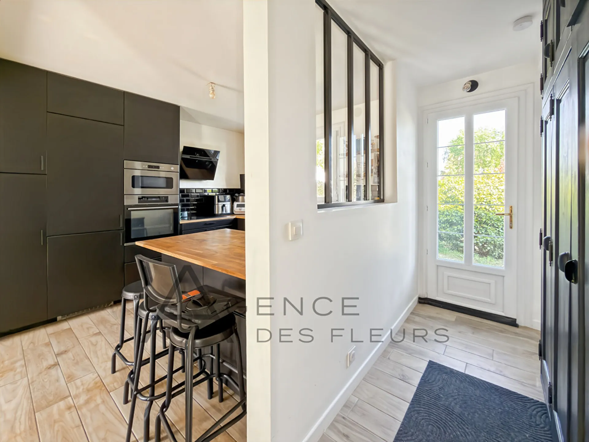 A vendre maison de 122 m² édifié sur 714 m² de terrain sur la commune de CLÉON 76410