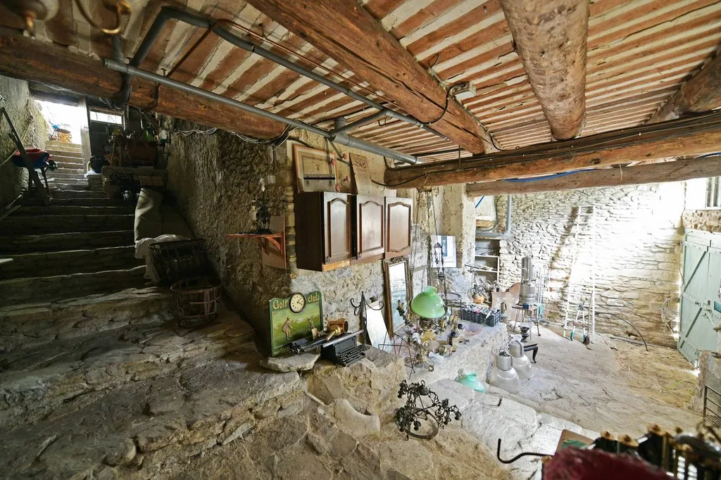Jolie maison de village au coeur de Saumane-de-Vaucluse   