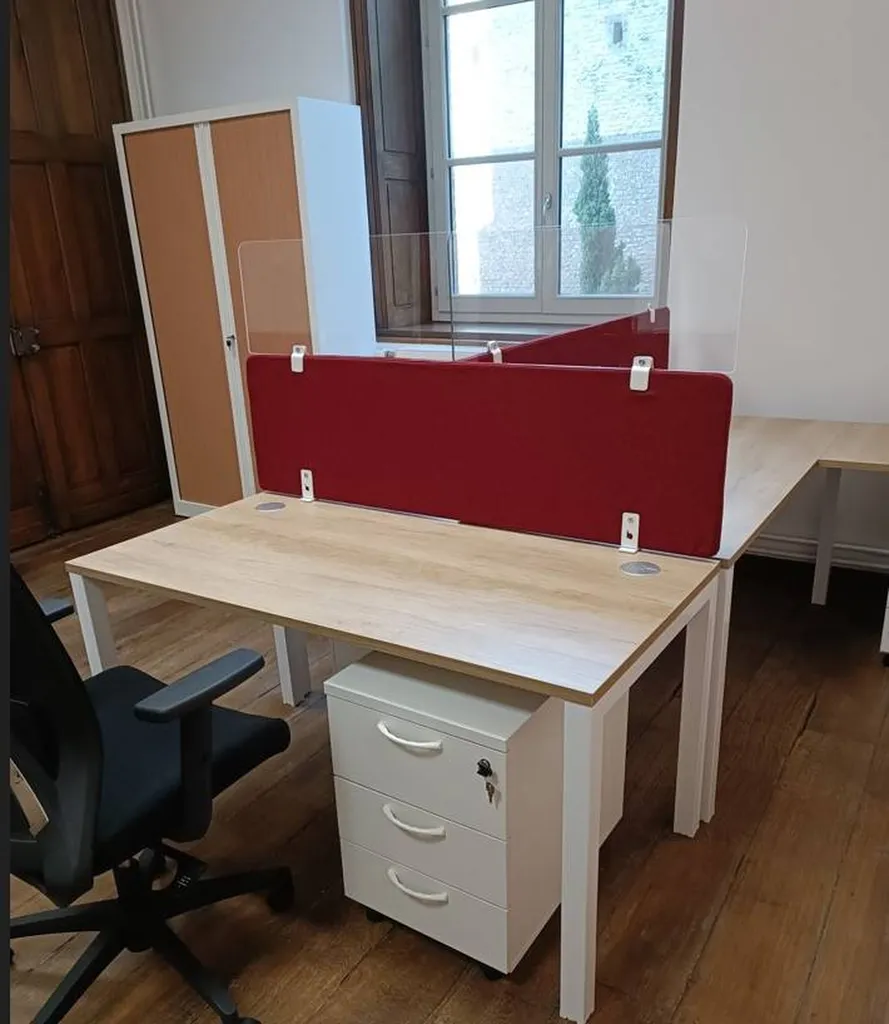 Bureaux pour open-space et bureaux bench face à face à Lille