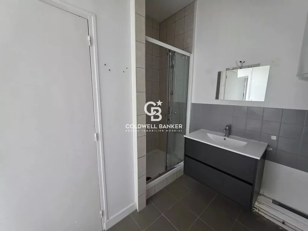 appartement T3 à vendre proche gare Le Mans avec faibles charges et parquet ancien