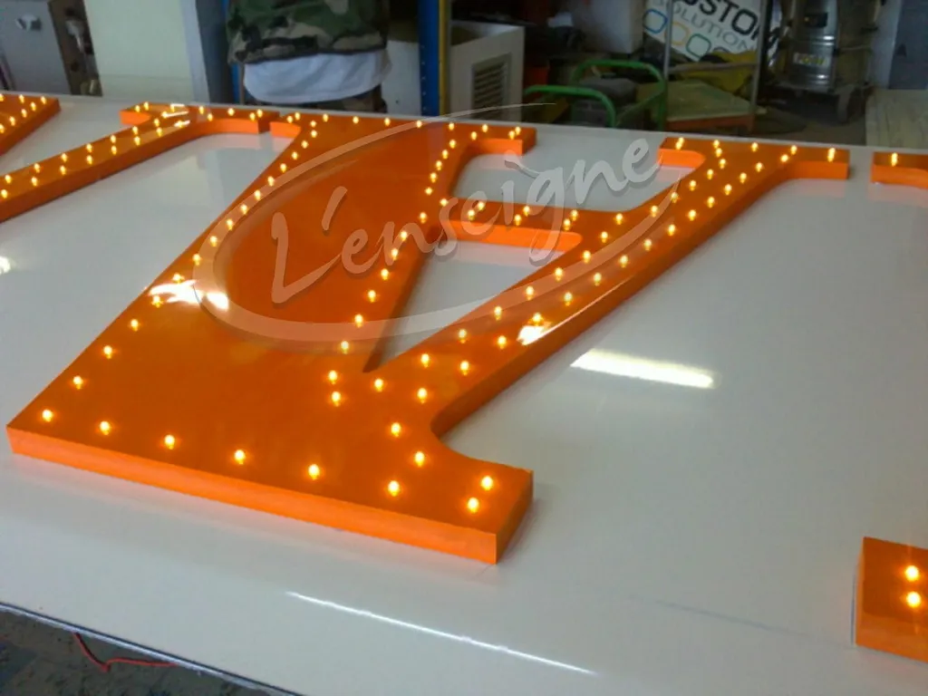 lettres baignoires lumineuses manosque 