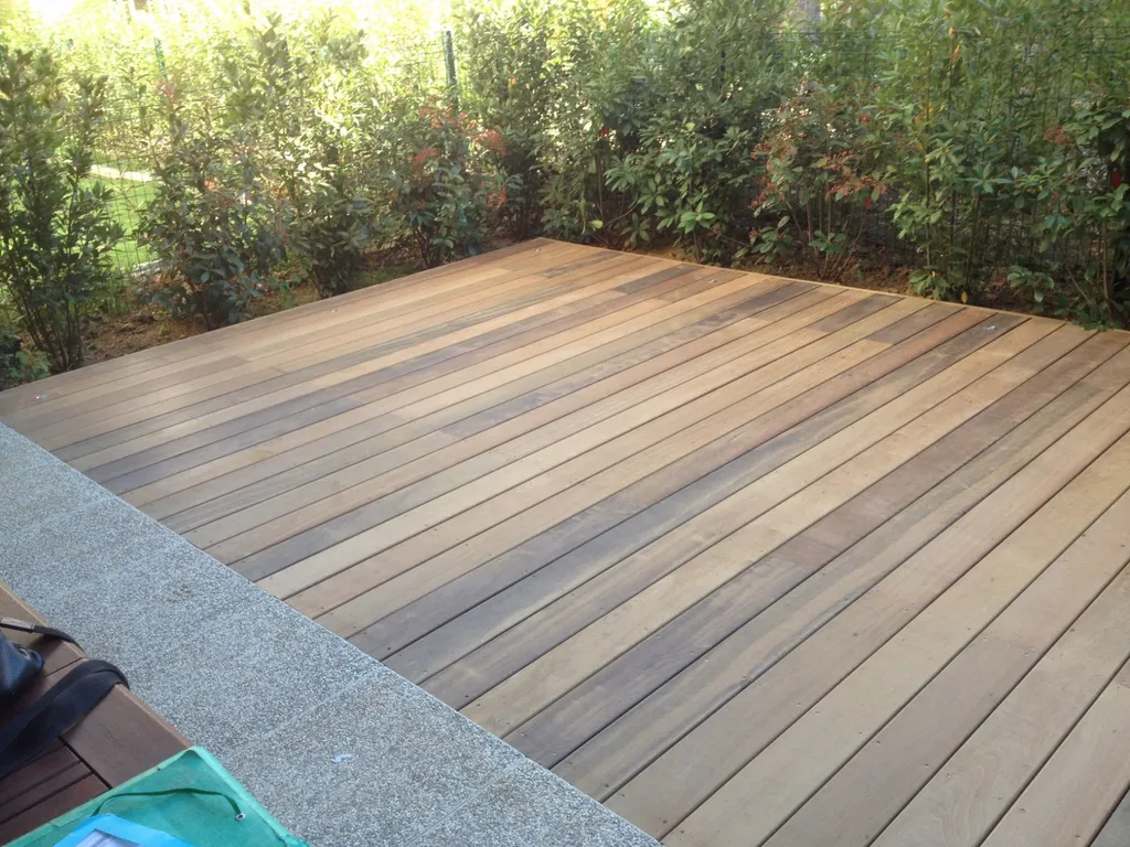 Terrasse en Itauba à Marseille 13