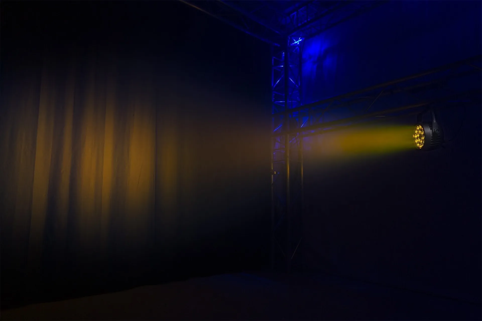 location projecteur leds 250w à Hyeres dans le var