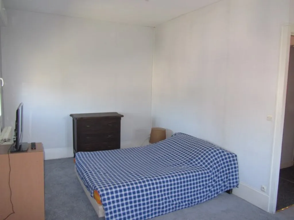 A vendre maison de ville à 6 chambres sur Caudebec lès Elbeuf 76320