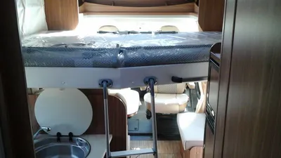 LIT PAVILLON dans le Carado t447 dans les bouches du rhone