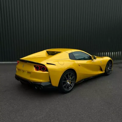 Protection PPF XPEL transparente Xpel Ultimate Fusion a été réalisée sur l’ensemble des éléments de carrosserie de cette Ferrari 812 GTS à Saint-Etienne