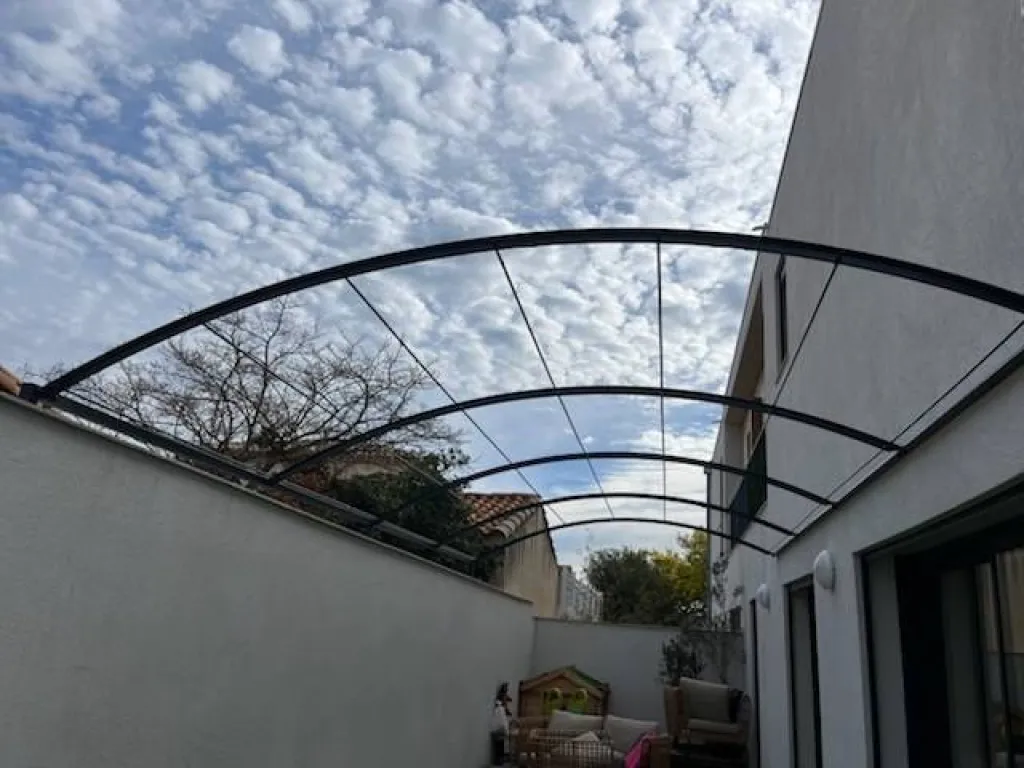 VENTE FABRICANT PERGOLA  SUR MESURE EN FER FORGE VOUTEE DEMONTABLE ISTRES SALON DE PROVENCE SAUSSET LES PINS 