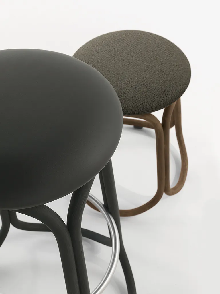 Conseil d'architecte d'intérieur pour tabouret adapté à l'îlot central de cuisine