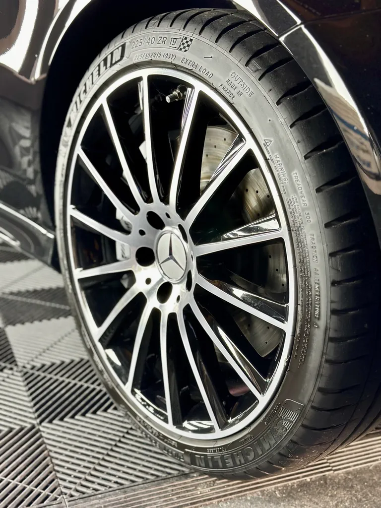 film de protection carrosserie PPF Lyon traitement céramique carrosserie traitement céramique des jantes Mercedes C43 AMG cabriolet 