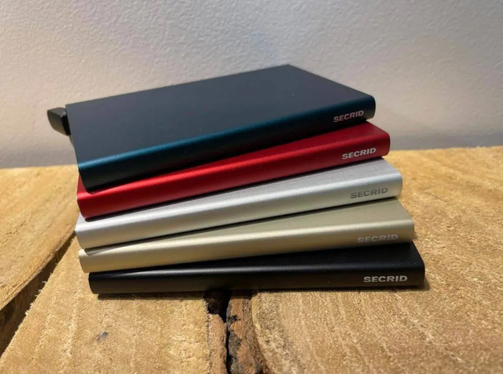 trouver le Mini Wallet SECRID près de Dieppe