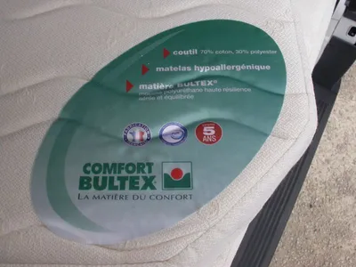 RAPIDO VAN AVEC MATELAS BULTEX DANS LES BDR 13