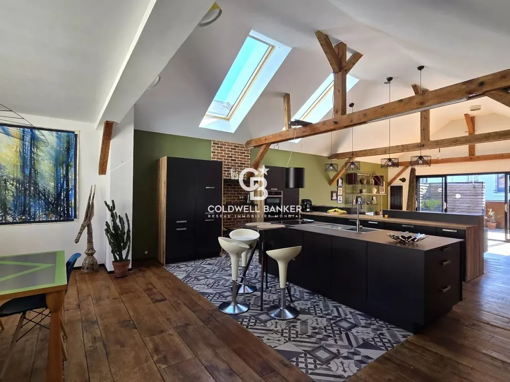 loft à vendre au mans avec pièces de vie lumineuses