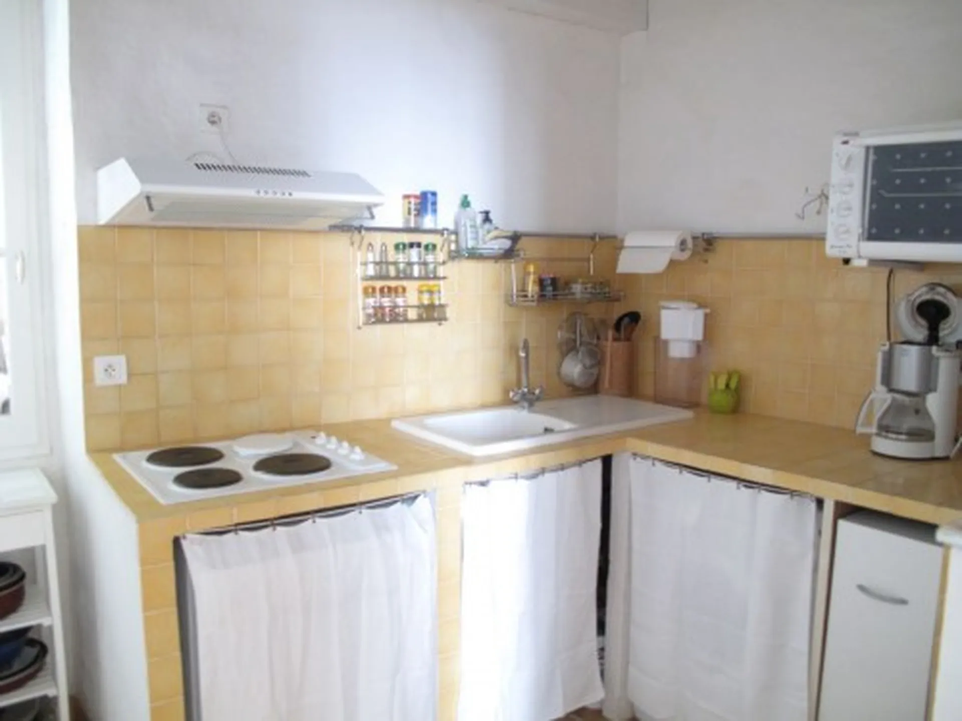 A vendre appartement en duplex 4/5 Cassis au cœur du village