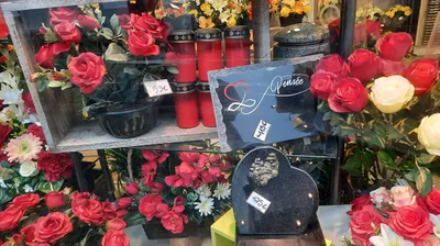 Saint Valentin et Plaques funéraires ou fleurs en tissu PF PINAULT Rillieux