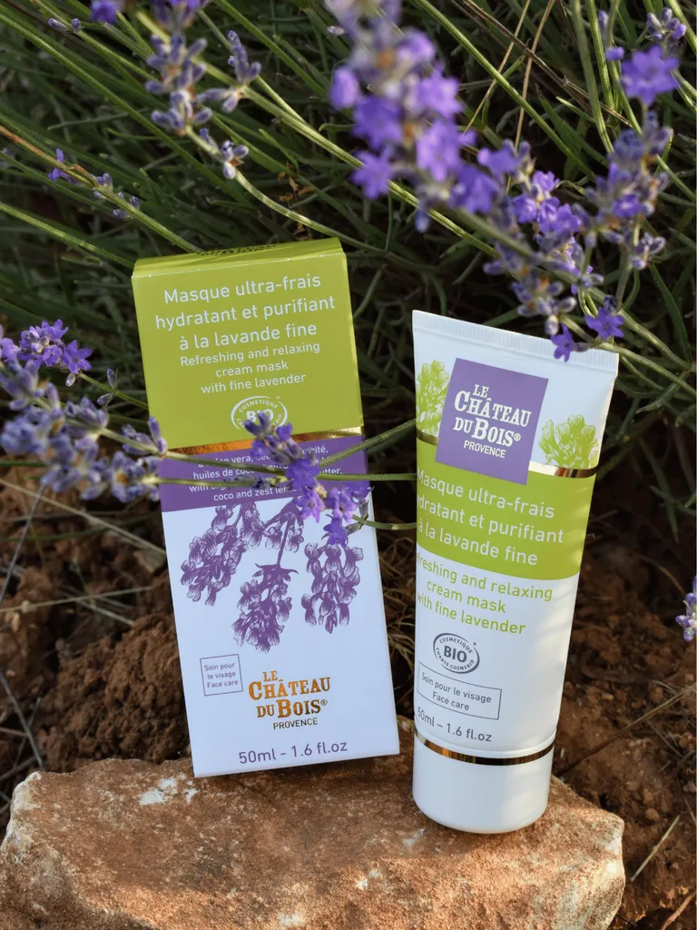 Cosmétique pour le visage à la lavande fine adapté aux végans du Château du Bois