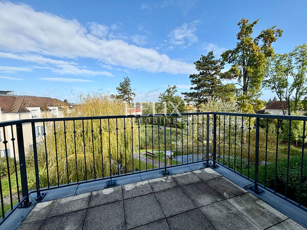 Bel appartement proche du lycée international, 3 chambres 4 pièce(s) 89.10 m2