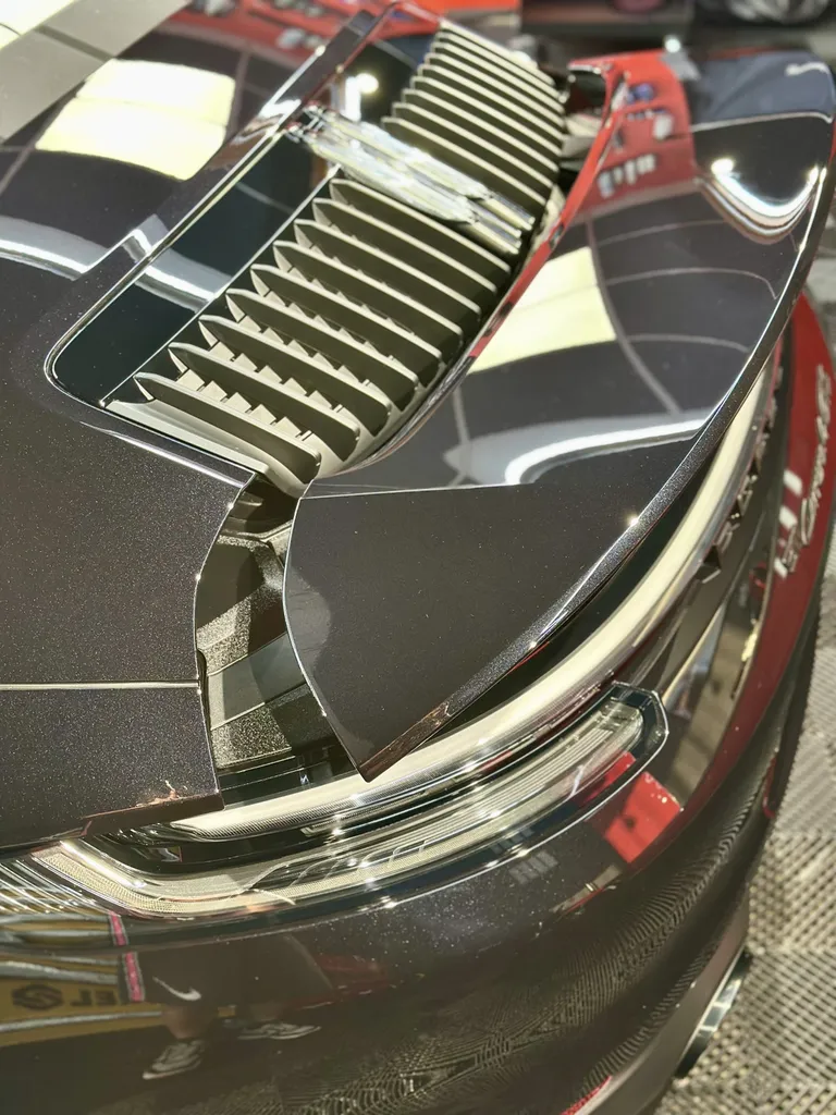 protection carrosserie polissage traitement céramique DETAILING Vaugneray socialiste Porsche 992 GTS Cabriolet