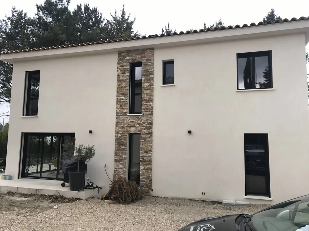 Construction d'une villa de 145m² avec 3 chambres et un bureau sur 2 niveaux à Manosque en Provence