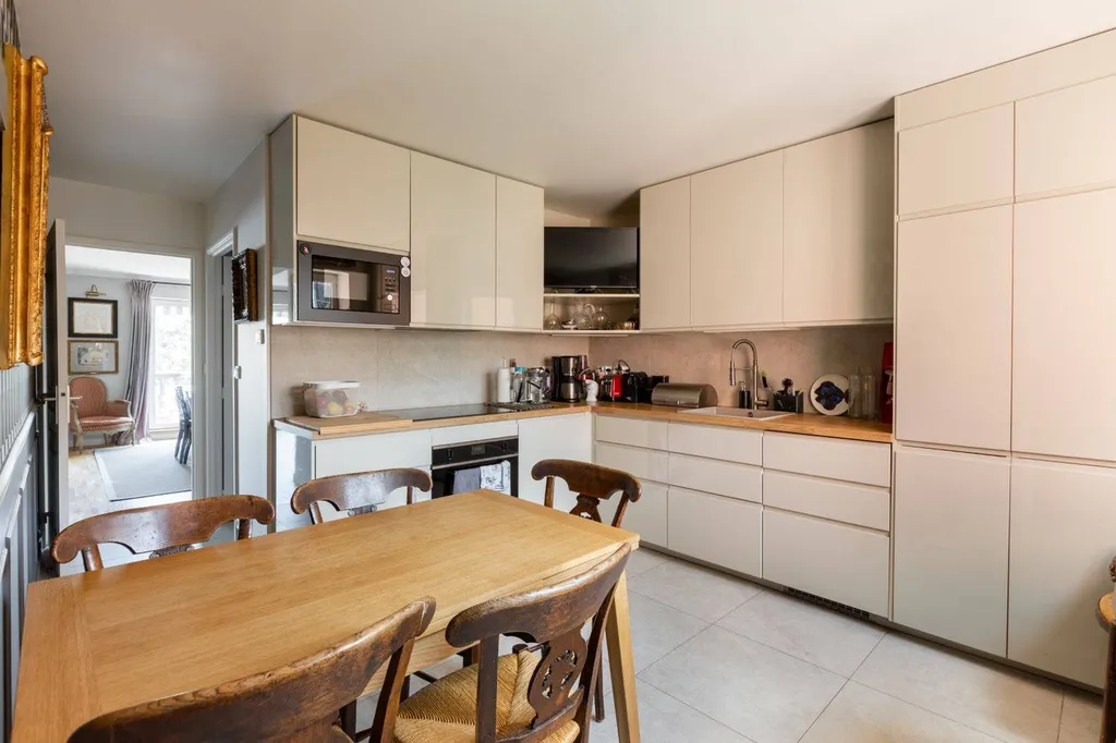 A Vendre Appartement Familial en duplex - Terrasse et Rooftop / Suresnes 92150