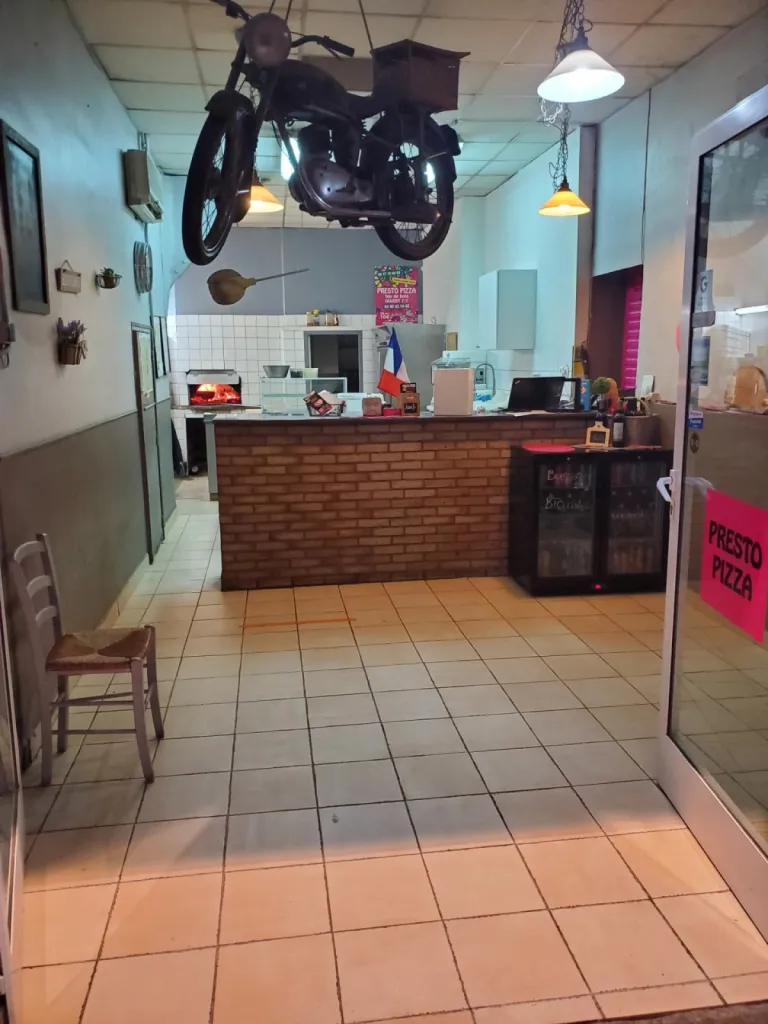  pizza Centre ville  salon de provence