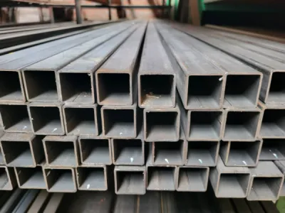 Vente de tubes carrés en acier à Notre-Dame-de-Gravenchon proche du Havre 76