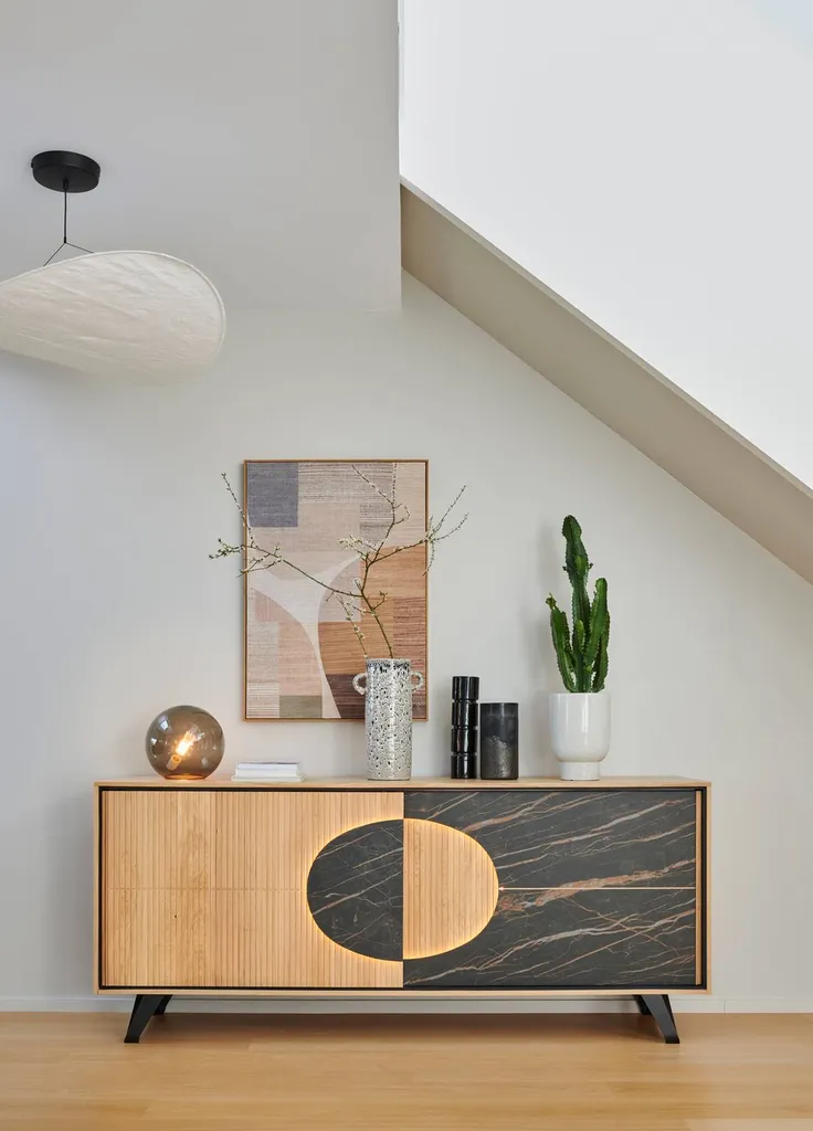 Vente d'une salle à manger complète Francaise avec éclairage SPERE