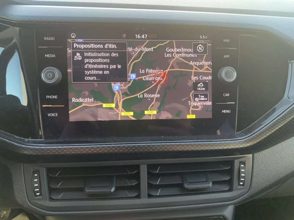 VOLKSWAGEN T-CROSS 1.6 TDI 95 près de Caudebec-en-Caux