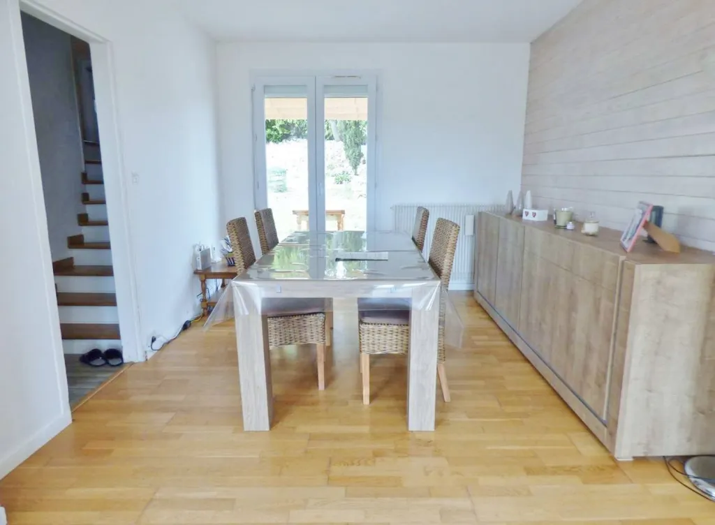 A vendre pavillon sur sous-sol proche centre ville de oissel 76