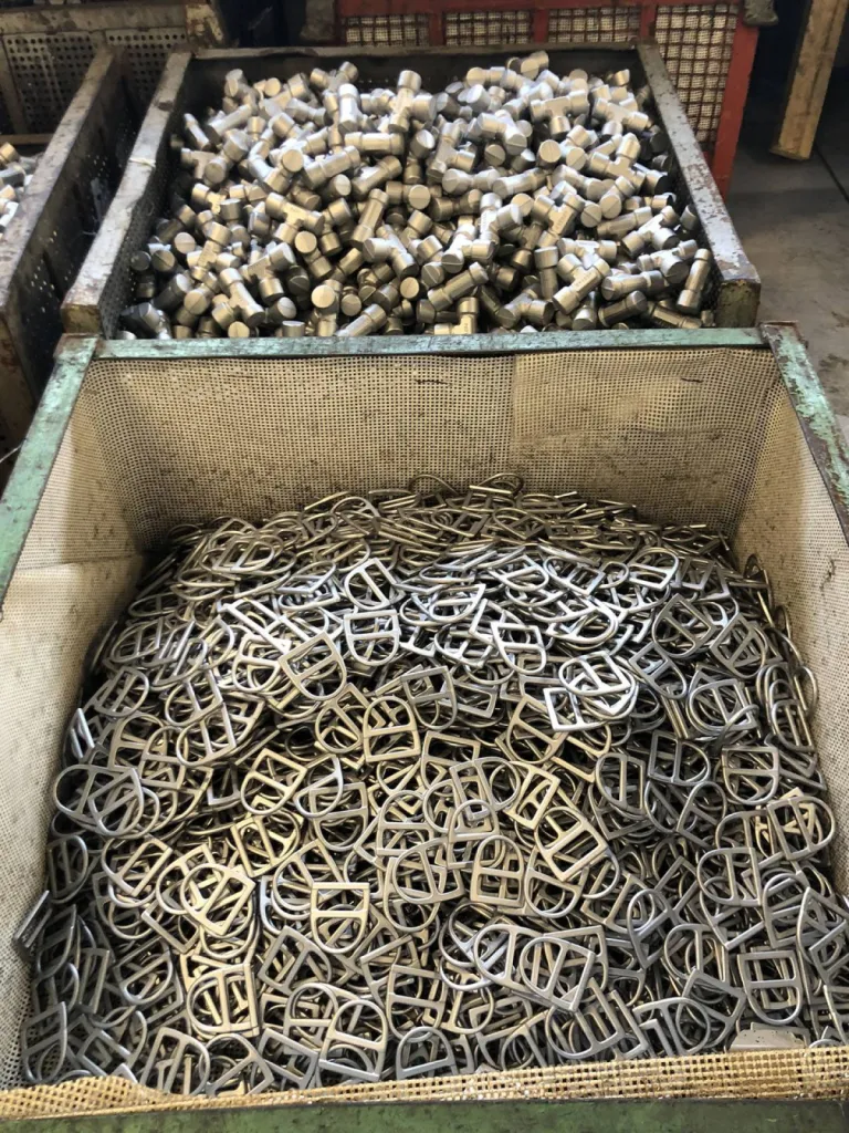 Élimination les oxydes de chauffe générées par les opérations de soudage sur Le Barp (38)
