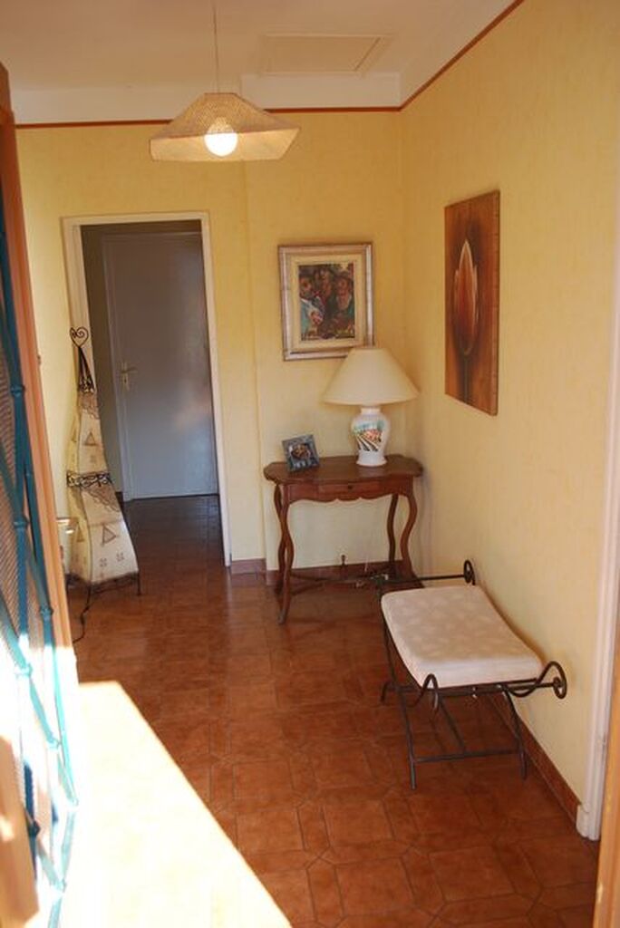 Villa en vente sur Carnoux en Provence avec deux logements, 