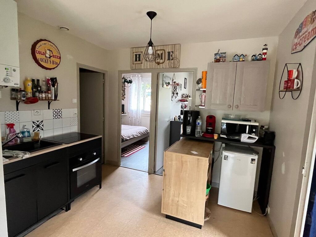 Spécial investisseurs ! - Immeuble à vendre à La Frenaye, bourg avec école et commerces