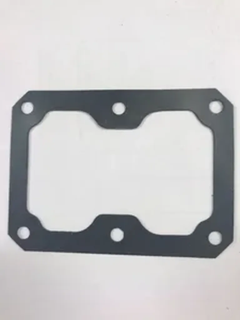 Fabrication de joint plat rectangulaire perforé sur mesure en élastomère pour l'industrie à Marseille et en région PACA