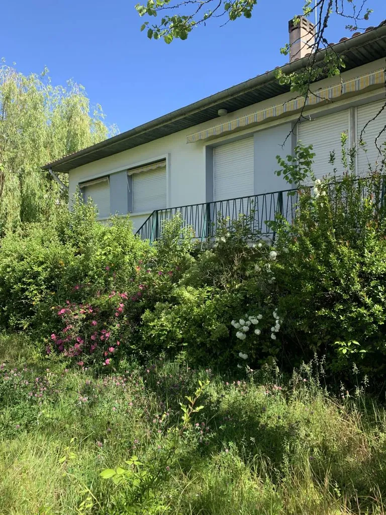 Acheter une Maison Familiale à BORDEAUX Caudéran proche du centre sur un beau terrain de 1756m2 arboré
