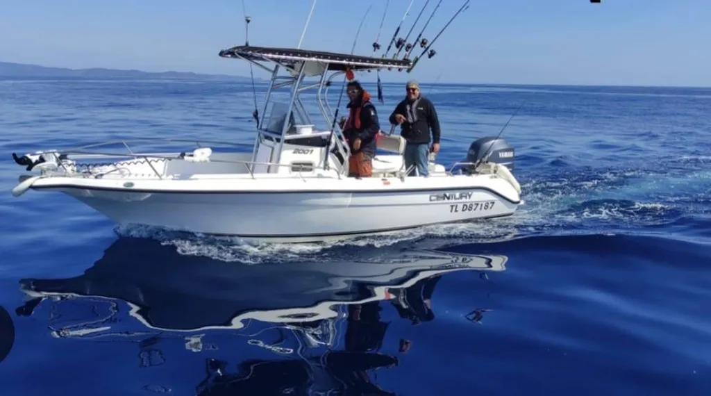 Sortie pêche avec l'Eden Boat : Location de bateau avec skipper pour pêcher