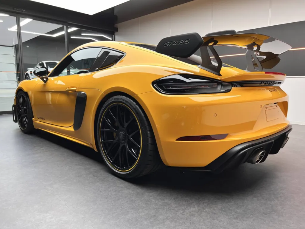 PORSCHE GT4RS SIGNAL YELLOW - PPF XPEL INTEGRAL - BRUXELLES