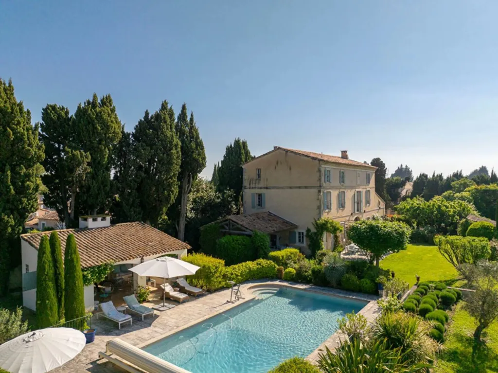 Mas provençal à vendre Saint-Rémy-de-Provence piscine pool house
