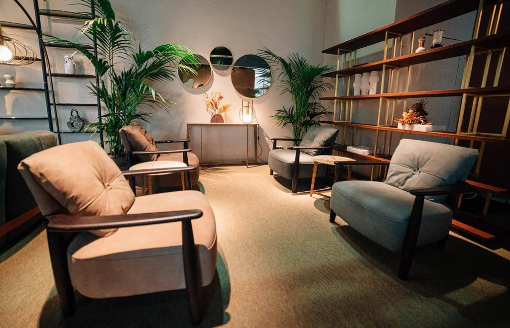 Fauteuil design italien en cuir à hyères près de Toulon